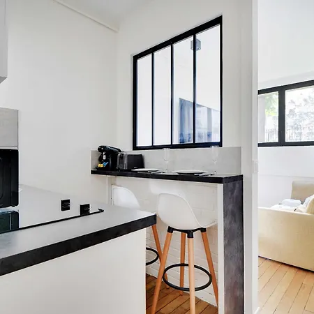 Cosy Cocoon For 2p Between Monceau & Batignolles